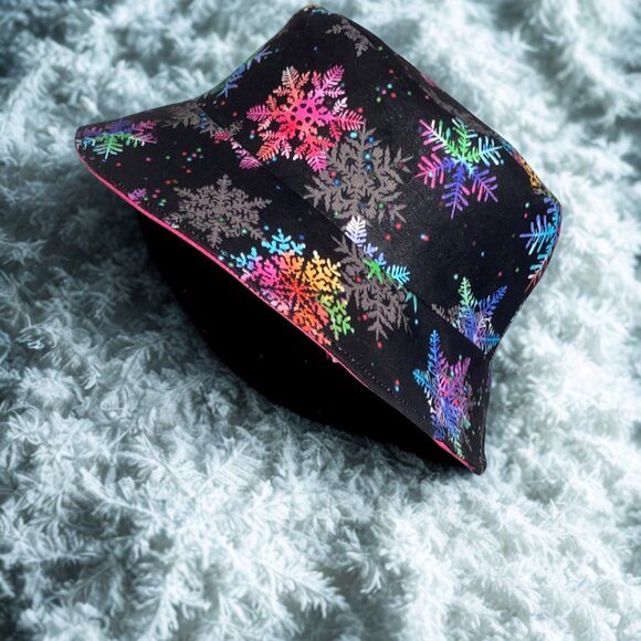 Colorful Snowflake Patterned Print Hat - Picture 8 of 8